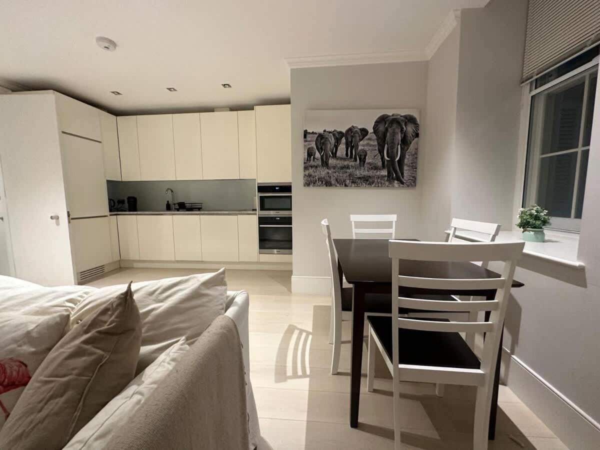 Sg, Chic Covent Garden Apartment London Ngoại thất bức ảnh